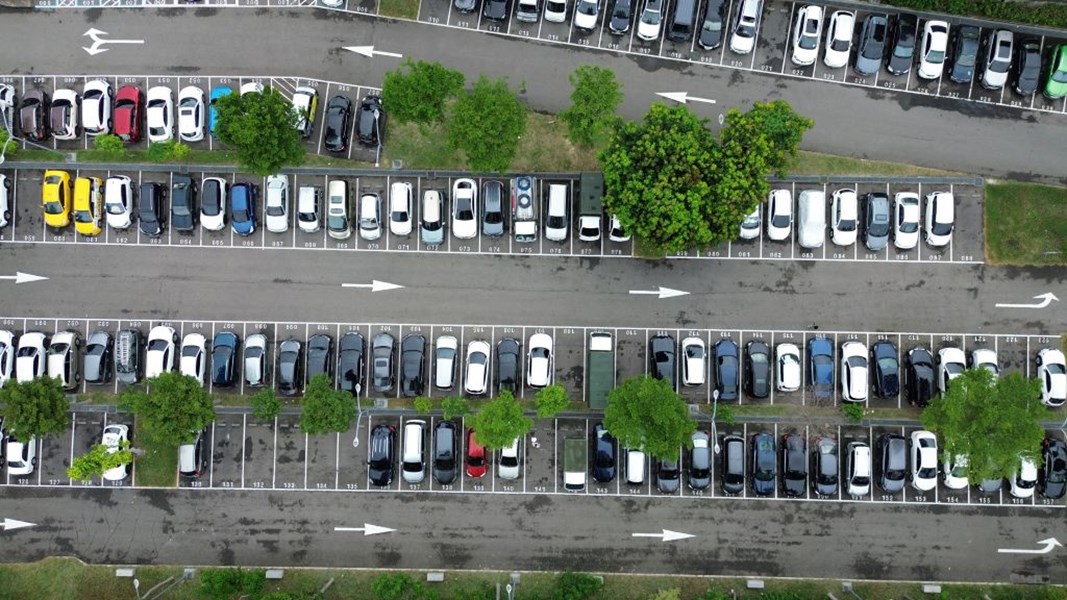 健行停車場