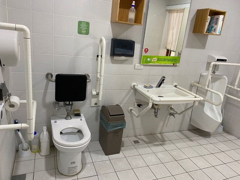 友善無障礙廁所