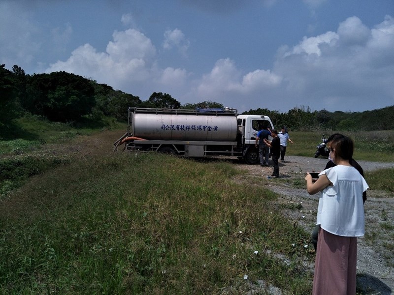 運送酒液至廢水處理廠